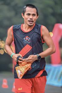 BIB: 
                            <button type="button" onclick="openModal(25159256)" class="btn btn-primary btn-sm float-right btn-popup" data-toggle="modal" data-target=".modal-high-quality">
                        <i class="fas fa-shopping-cart"></i> Add to Cart
                    </button>
                                            <button type="button" onclick="isThisMe(25159256, true)" class="btn btn-success btn-sm float-right btn-popup btn-isme hidden" data-toggle="tooltip" data-placement="bottom" title="นี่คือรูปของคุณใช่ไหม คลิกที่นี่เพื่อเอาเข้าอัลบั้ม">
                        <i class="fas fa-plus"></i> Add to album
                    </button>
                    <button type="button" onclick="isThisMe(25159256, false)" class="btn btn-warning btn-sm float-right btn-popup btn-isnotme hidden">
                        <i class="fas fa-ban"></i> Remove from album
                    </button>